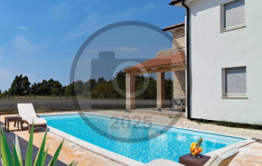 5 Bedroom Nice Home In Vidulini